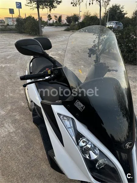 Kymco Super Dink 300 - Vista 8