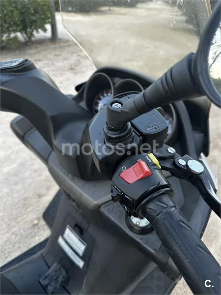 Kymco Super Dink 300 - Vista 9