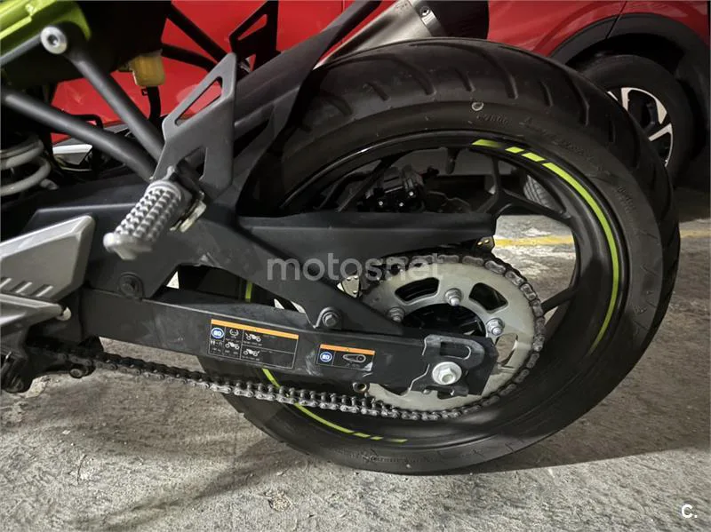 Kawasaki Z125 - Vista 6