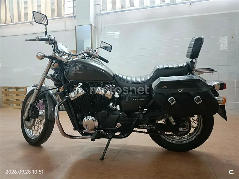 Honda VT750S - Vista 5