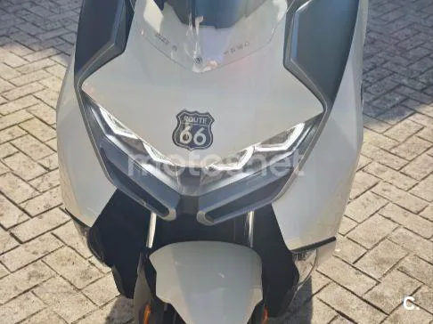 BMW C 400 GT - Vista 7