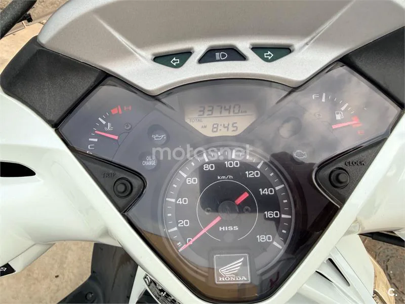 Honda SH300i - Vista 5