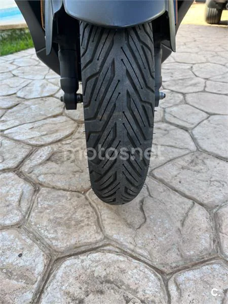 Honda Forza 125 - Vista 4