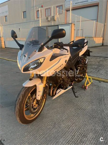 Yamaha Fazer 8 - Vista 3