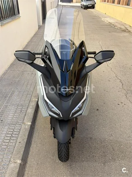 Honda Forza 125 - Vista 4