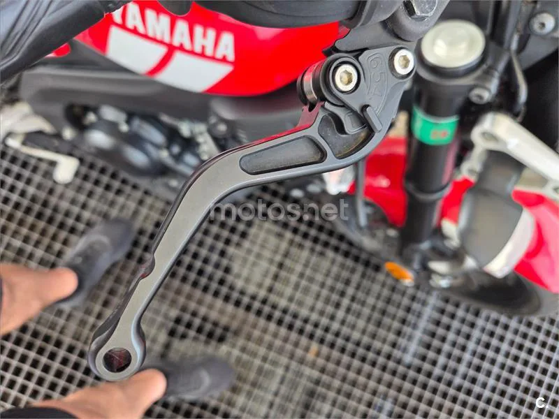 Yamaha XSR125 - Vista 11