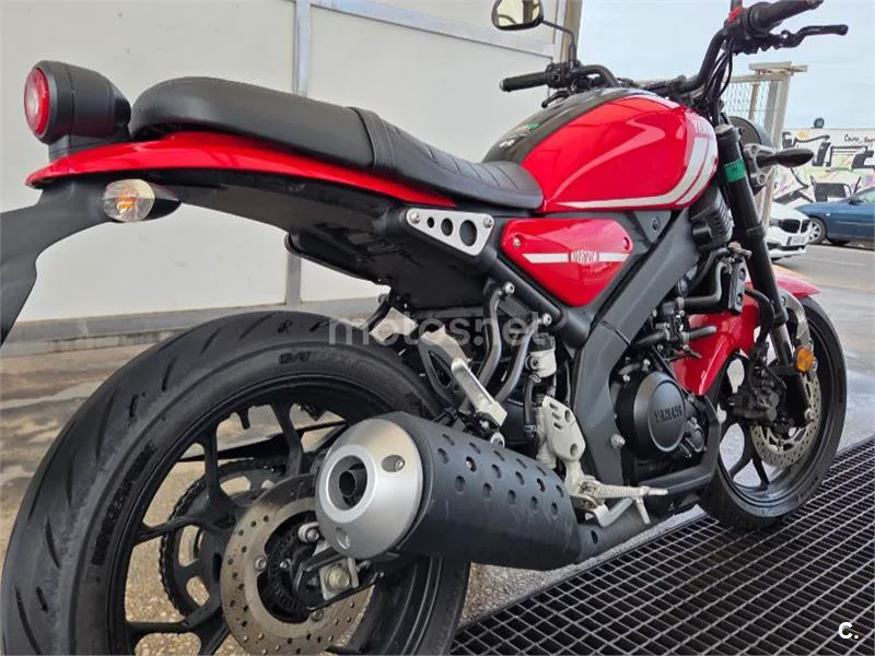 Yamaha XSR125 - Vista 3