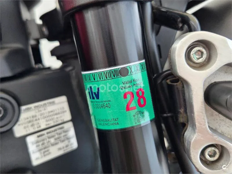 Yamaha XSR125 - Vista 7