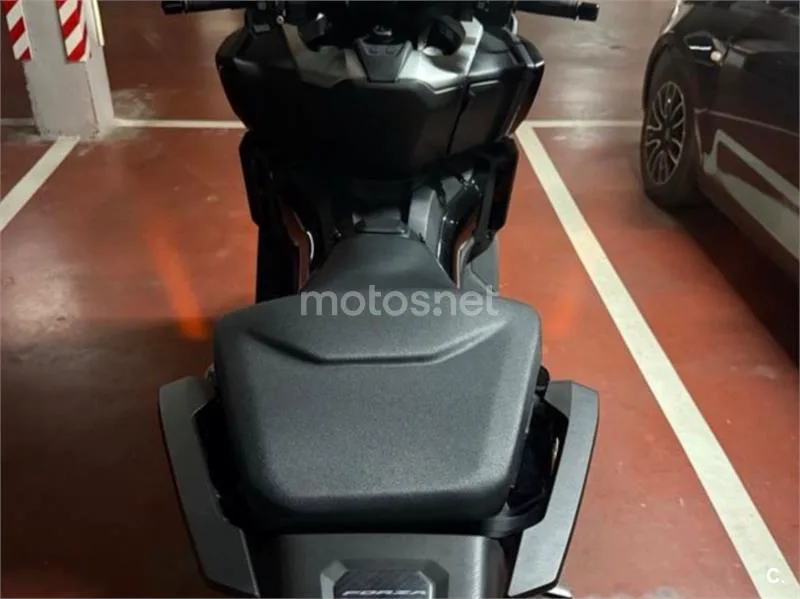 Honda Forza 750 - Vista 6