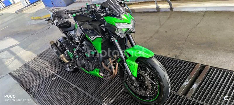Kawasaki Z900 - Vista 3