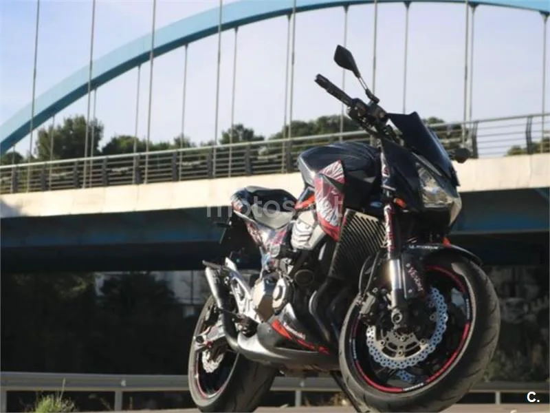Kawasaki Z800 - Vista 3