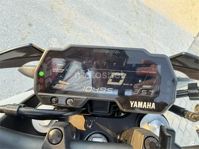 Yamaha MT-125 - Vista 7