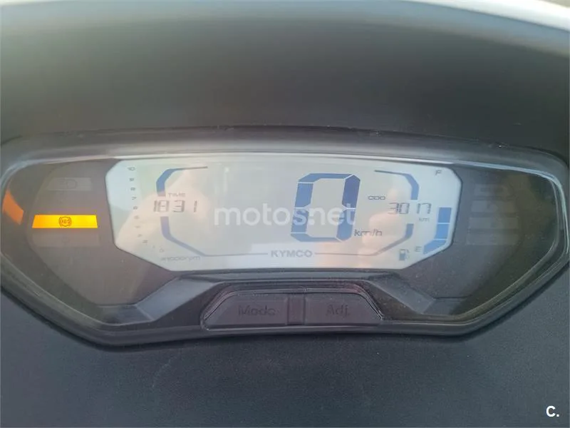 Kymco Sky Town 125 - Vista 4
