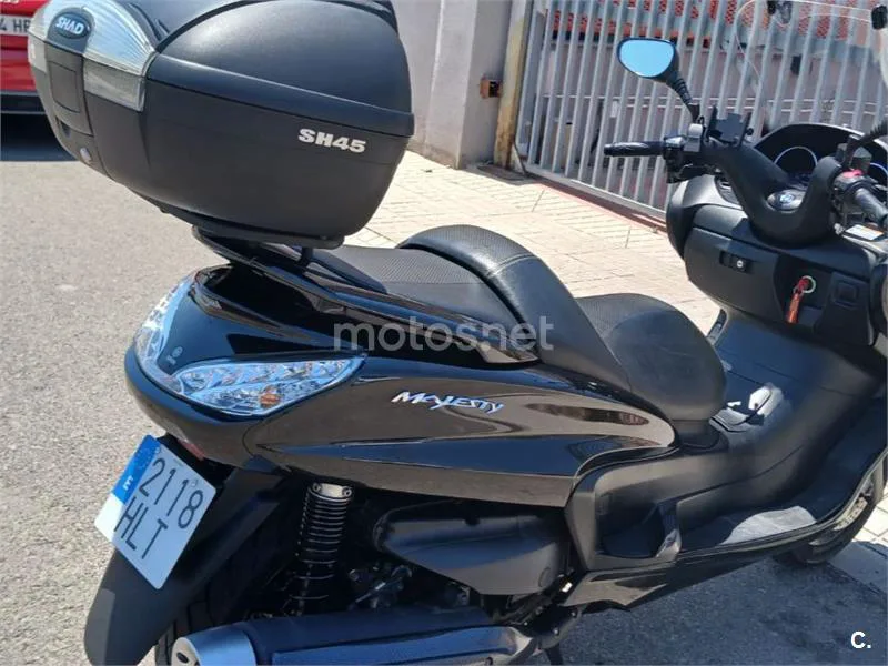 Yamaha XMAX 400 - Vista 6