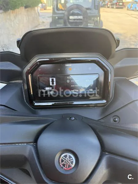 Yamaha XMAX 300 - Vista 5
