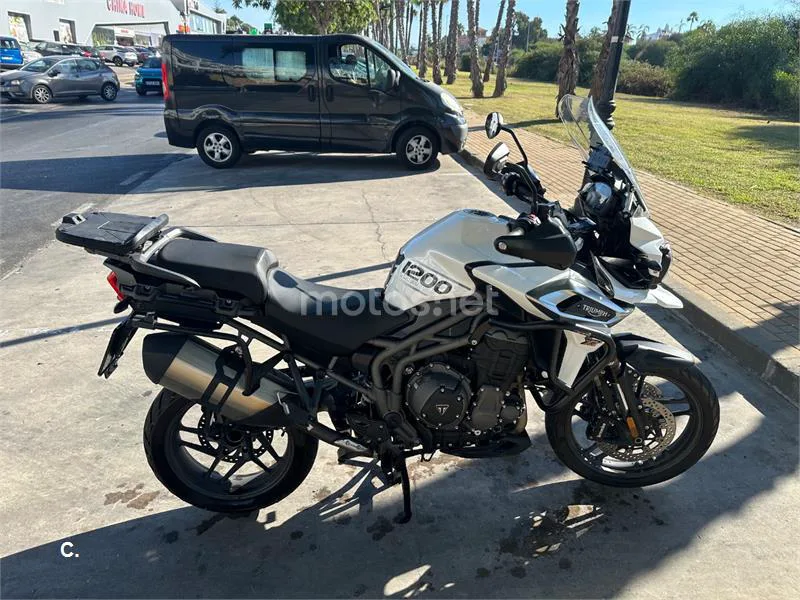 Triumph Tiger 1200 - Vista 4