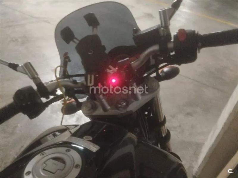 Yamaha FZ6 - Vista 3