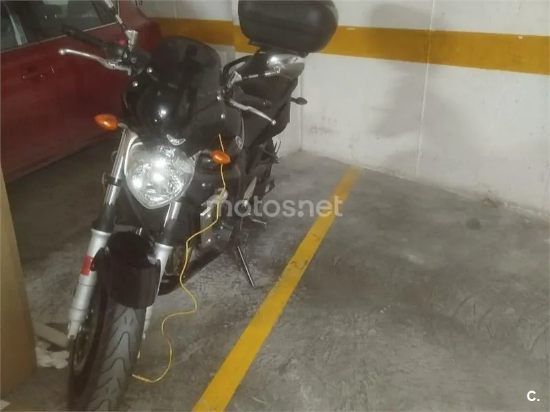 Yamaha FZ6 - Vista 7