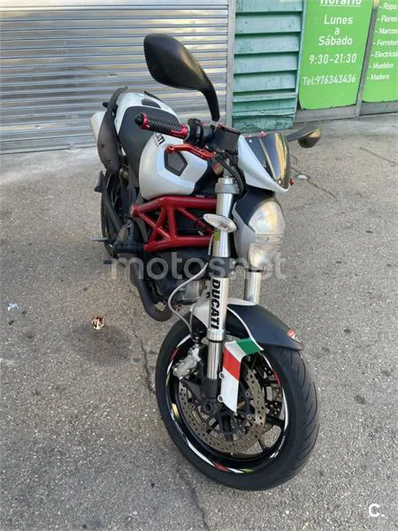 Ducati Monster 796 - Vista 6