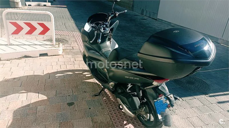 Honda PCX125 - Vista 3