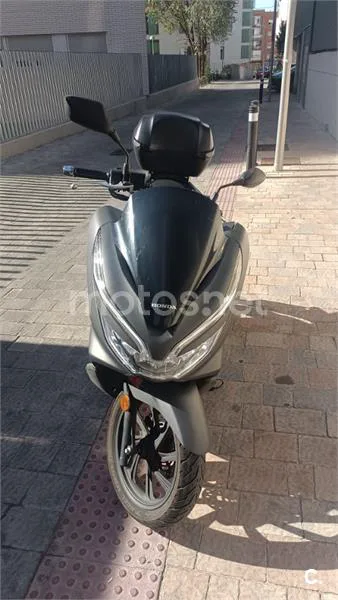 Honda PCX125 - Vista 4