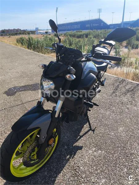 Yamaha MT-07 - Vista 3
