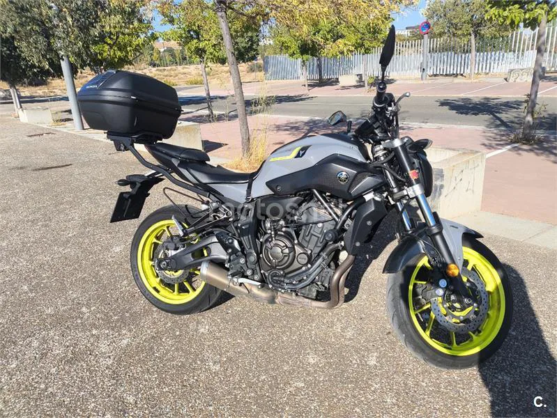 Yamaha MT-07 - Vista 9