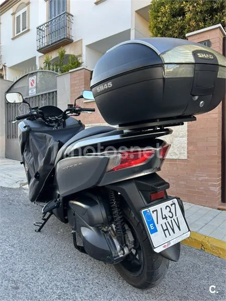 Honda Forza 300 - Vista 5