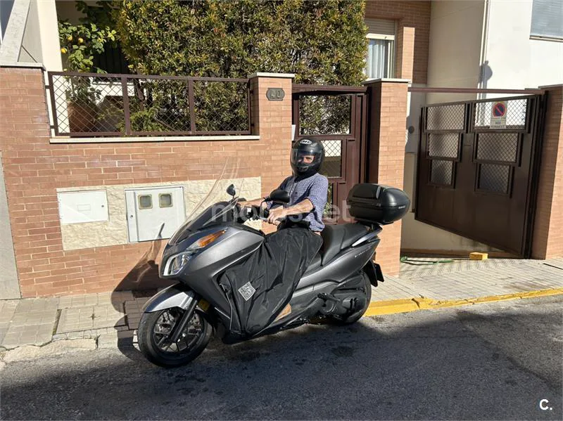 Honda Forza 300 - Vista 6