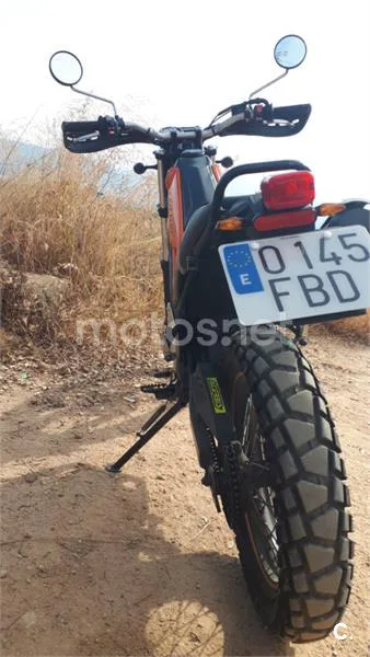 Yamaha Tricker - Vista 3