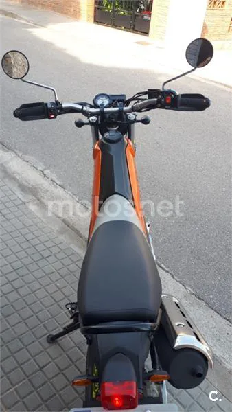 Yamaha Tricker - Vista 6