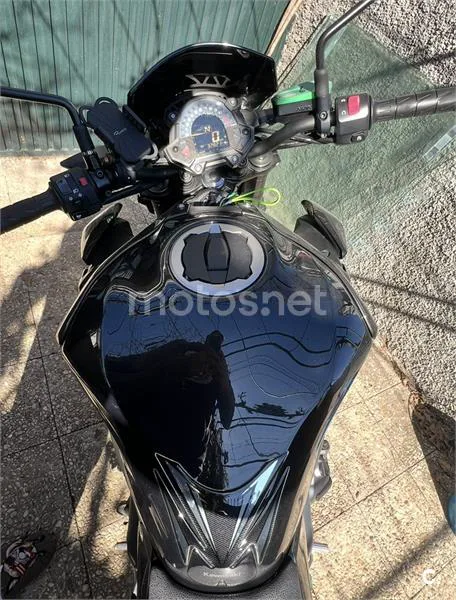 Kawasaki Z900 - Vista 8