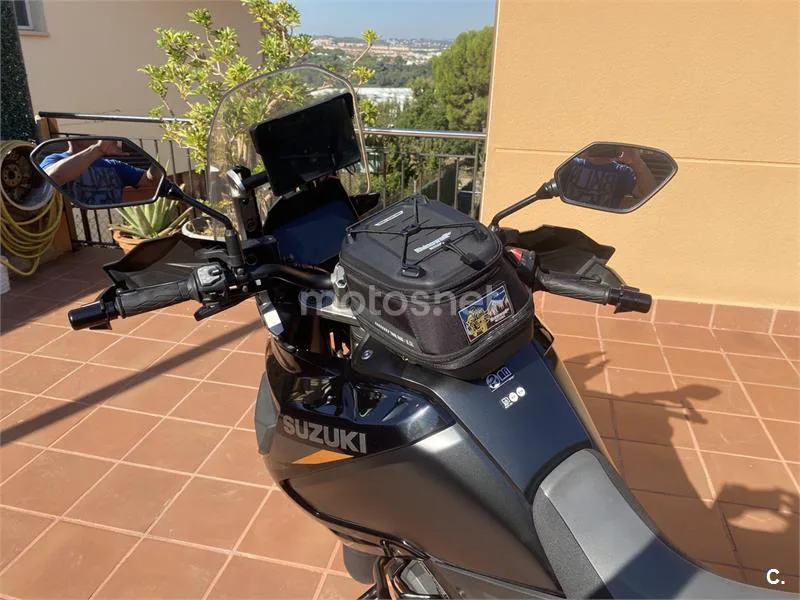 Suzuki V-Strom 1050 - Vista 8