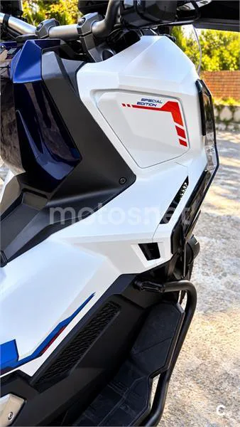 Honda X-ADV - Vista 4