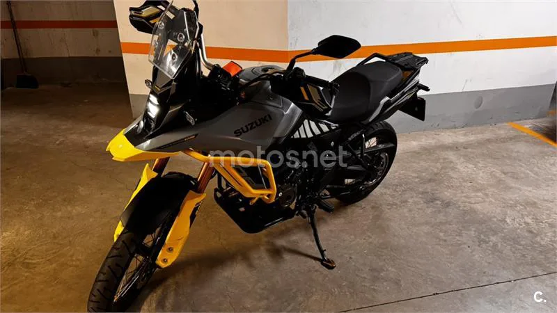 Suzuki V-Strom 800 - Vista 4