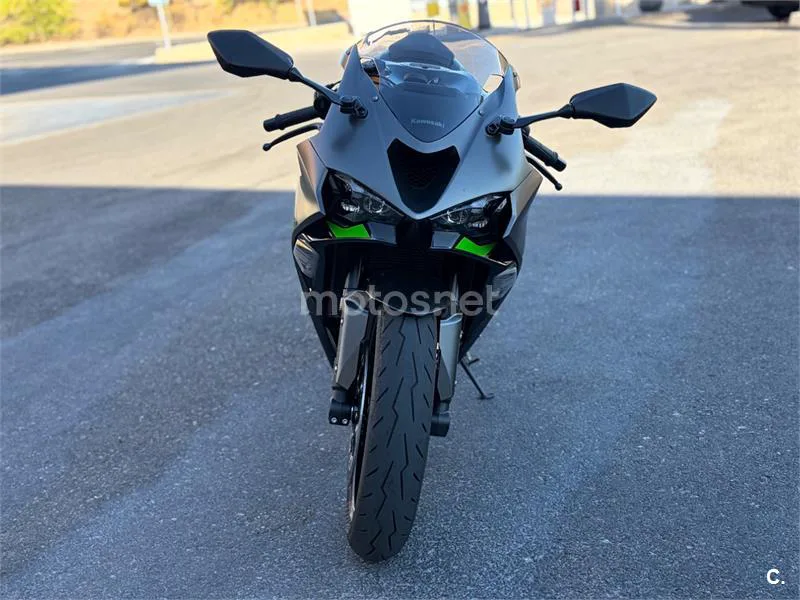 Kawasaki Ninja ZX-6R - Vista 4