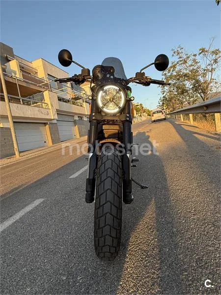 Ducati Scrambler - Vista 4