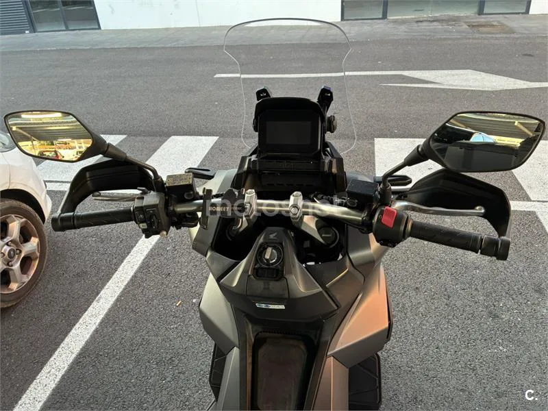 Honda ADV350 - Vista 3