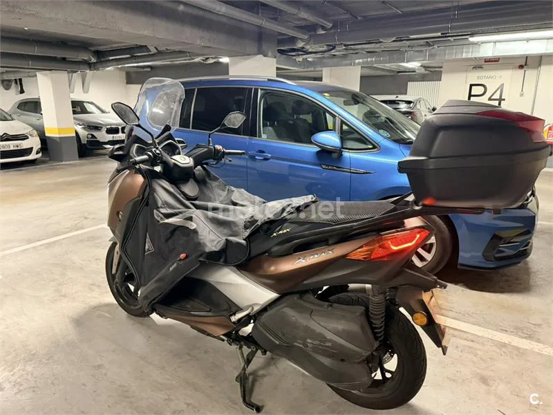 Yamaha XMAX 300 - Vista 4