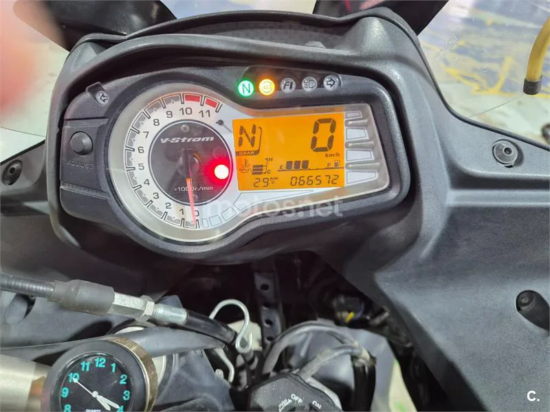 Suzuki V-Strom 650 - Vista 7
