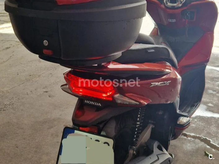 Honda PCX125 - Vista 3