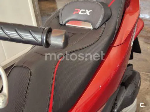 Honda PCX125 - Vista 5