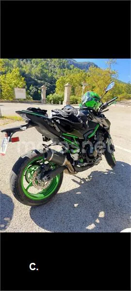 Kawasaki Z900 - Vista 4