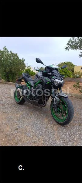 Kawasaki Z900 - Vista 5