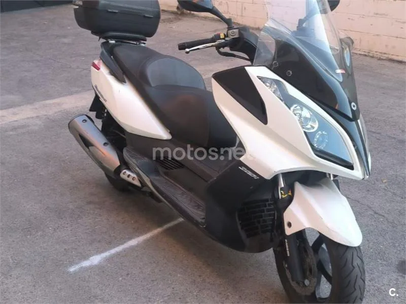 Kymco Super Dink 300 1700 € 2013 Madrid - 1