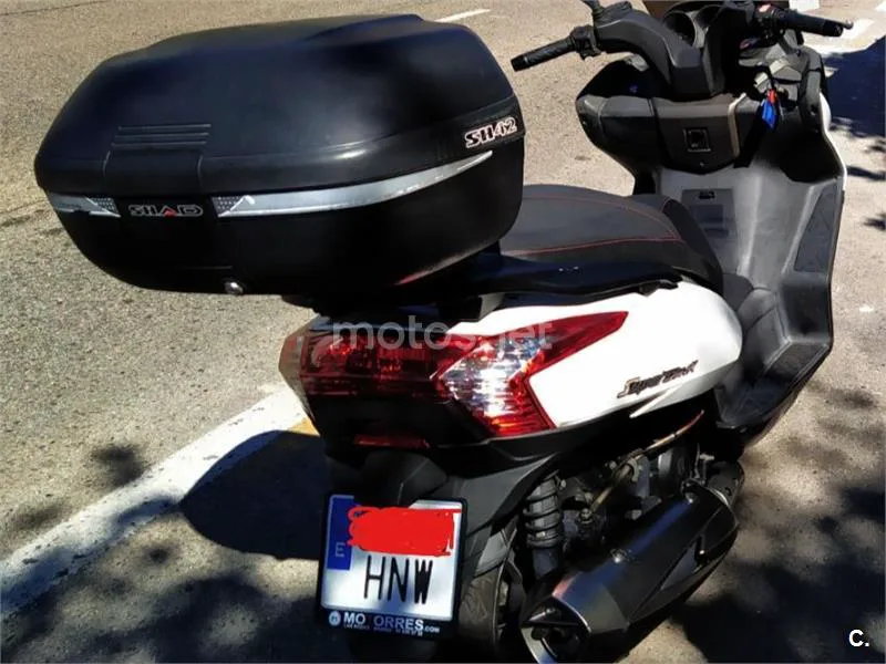 Kymco Super Dink 300 - Vista 6