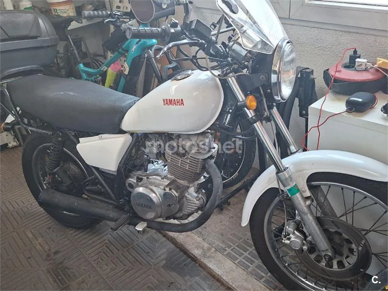 Yamaha SR250 Special - Vista 9