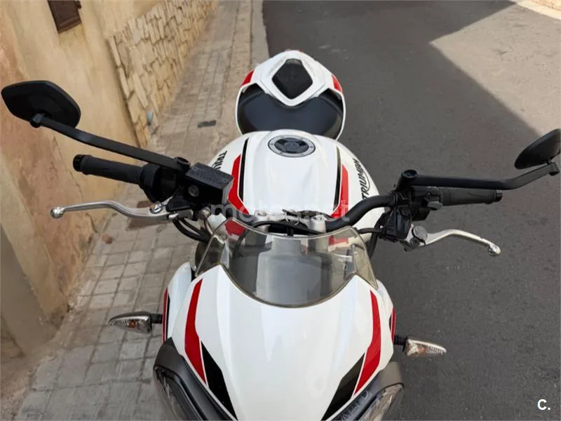 Triumph Street Triple - Vista 5