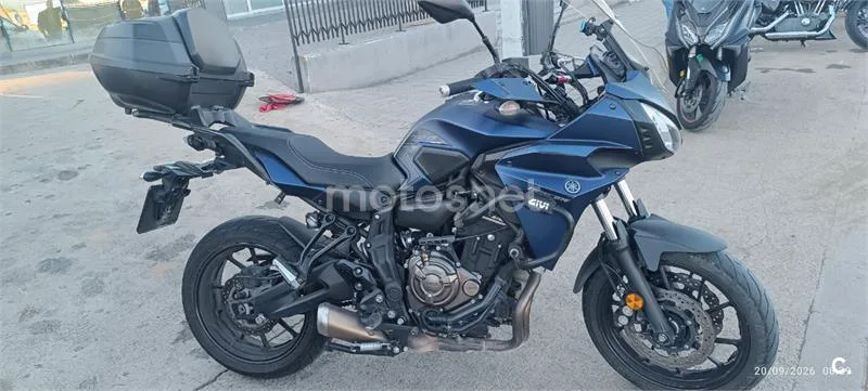 Yamaha Tracer 700 - Vista 7