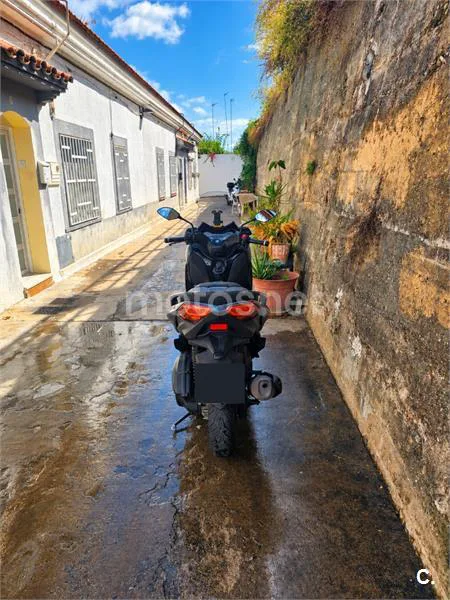 Yamaha XMAX 125 - Vista 3